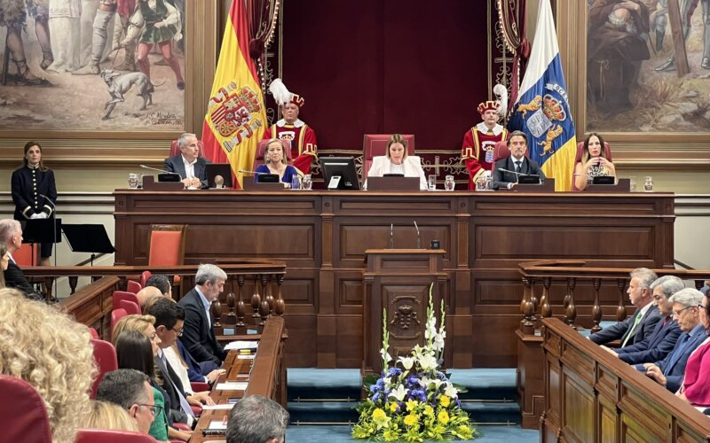 Acto de Apertura de la XI Legislatura en el Parlamento de Canarias