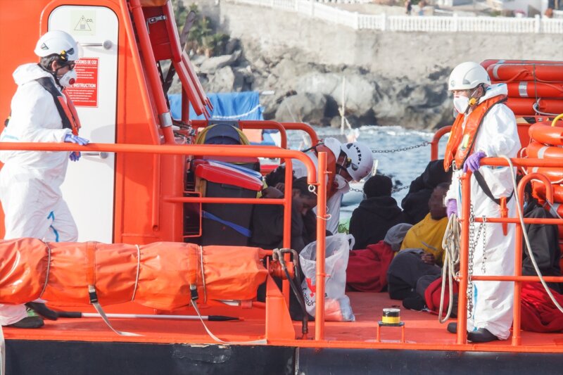 Salvamento Marítimo rescata a 103 migrantes al sur de Gran Canaria