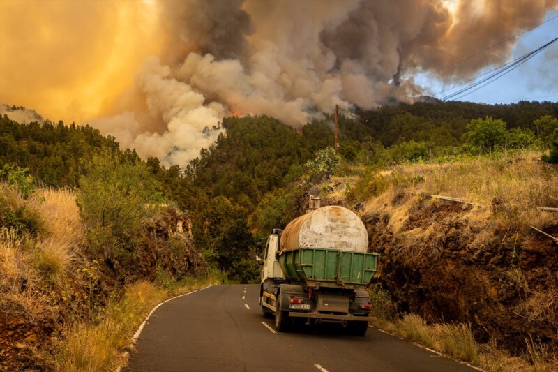 Un "descuido" humano podría ser el causante del incendio de La Palma