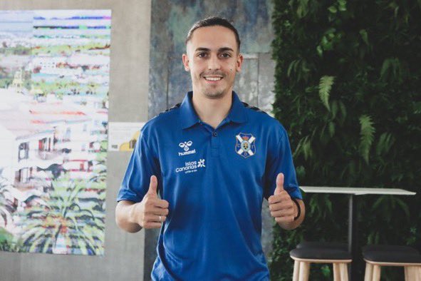 Luismi Cruz, nuevo fichaje del CD Tenerife para la temporada 23-24