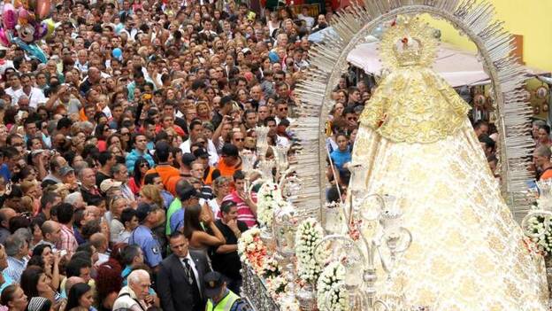 Este domingo, 16 de julio, Festividad de Ntra. Sra. Del Carmen, Televisión Canaria ofrece en directo la Procesión de la Aurora Virgen del Carmen del capitalino barrio de La Isleta en Gran Canaria.