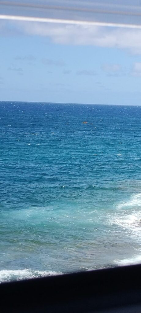 Salvan un padre y un hijo a la deriva con un kayak que había volcado en Gran Canaria