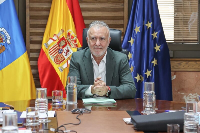 Durante un acto con motivo de una visita del ministro de Turismo, Héctor Gómez, a la capital grancanaria, ha señalado que este año está siendo "importantísimo" para la recuperación económica 