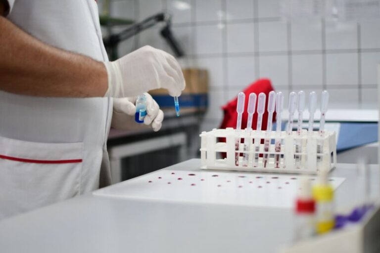 Los dermatólogos ante el incremento de las ITS: “Estamos ante una verdadera alerta”