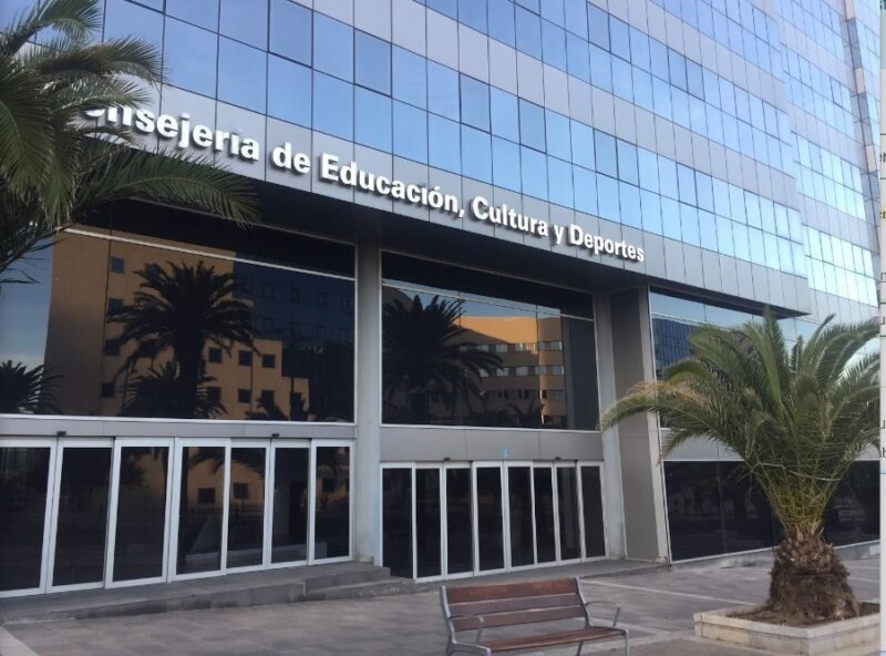 Edificio que alberga la sede de la Consejería de Educación del Gobierno de Canarias