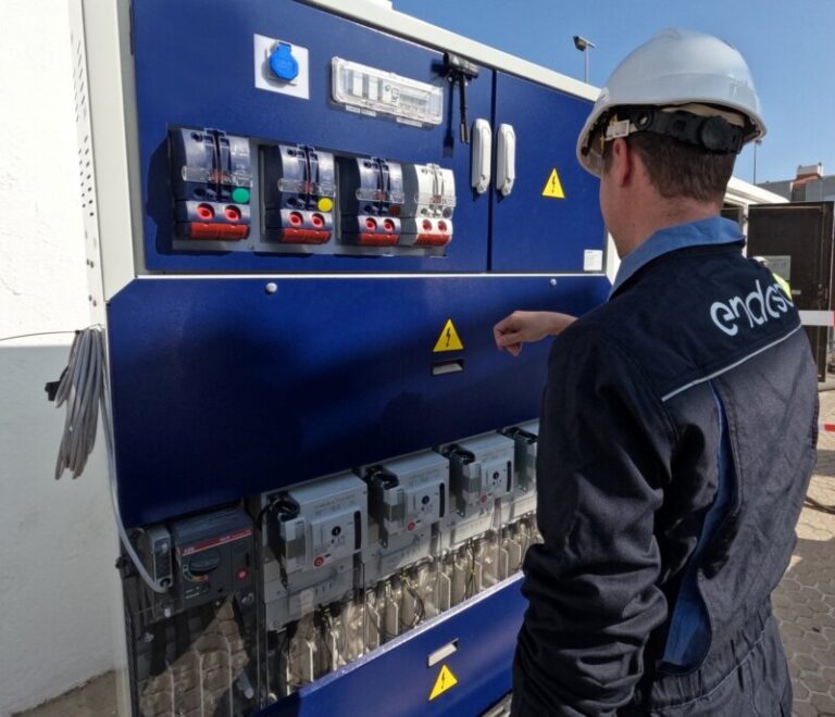 La oficina itinerante de Endesa ya opera en La Gomera