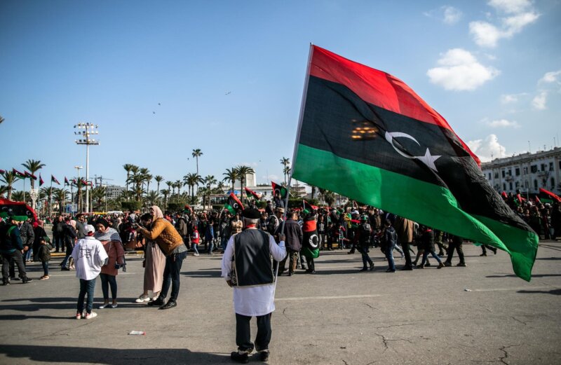Manifestantes incendian la casa del primer ministro libio