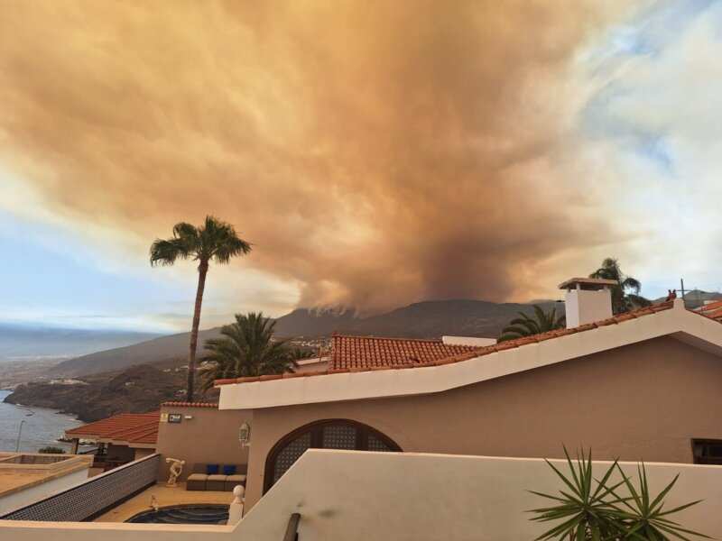 Incendio forestal Arafo y Candelaria (Tenerife)