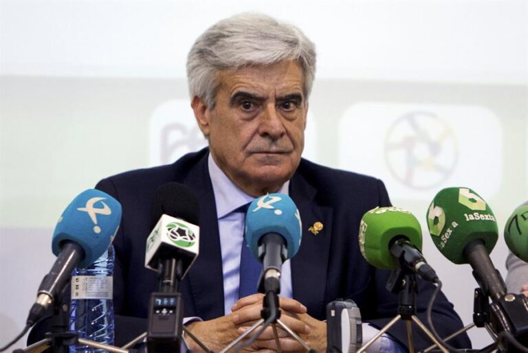 La RFEF convoca para este lunes una reunión extraordinaria y urgente de presidentes de territoriales