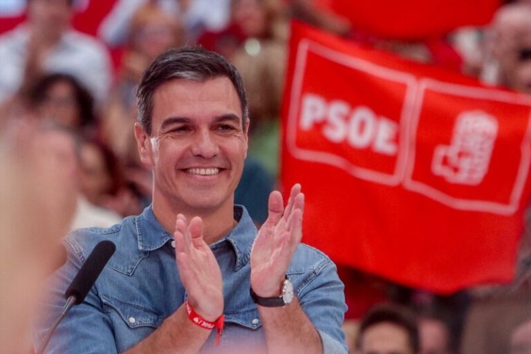Sánchez llega a Lanzarote para pasar unos días de descanso