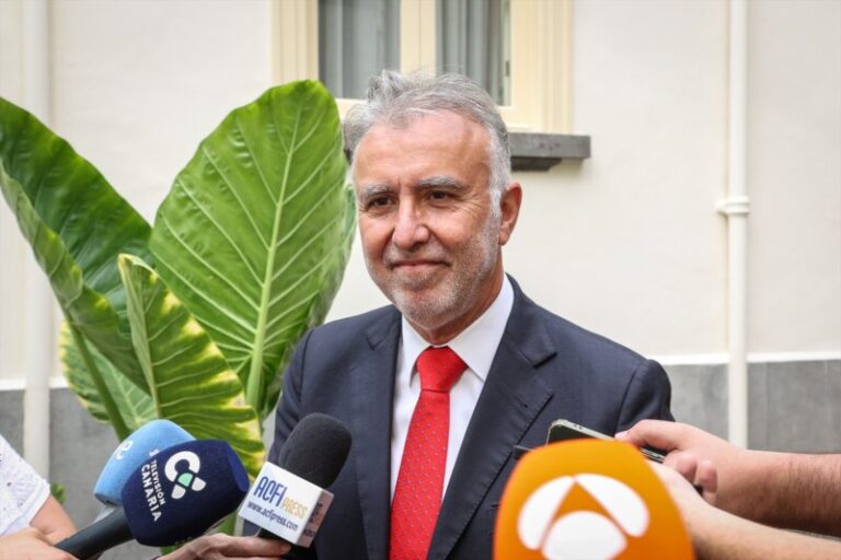 Ángel Víctor Torres confía en que el país siga siendo gobernado por fuerzas progresistas