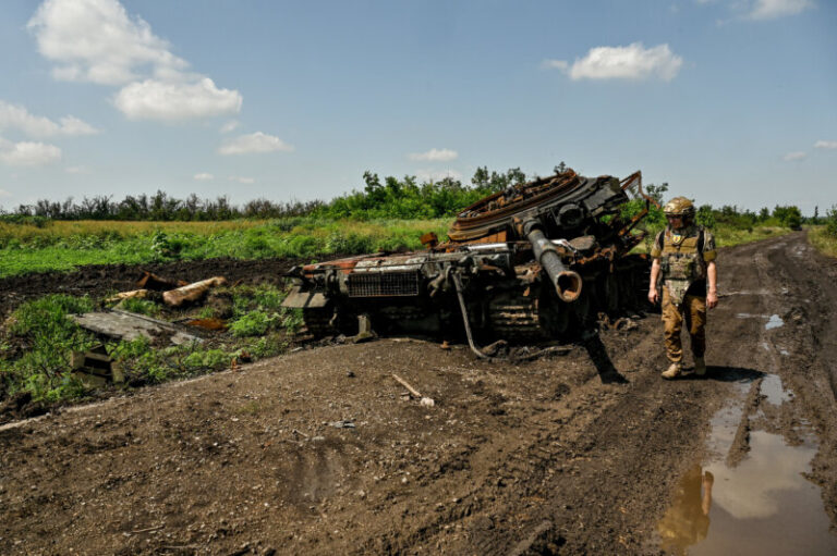 Al menos dos muertos tras nuevos ataques rusos sobre la región ucraniana de Donetsk