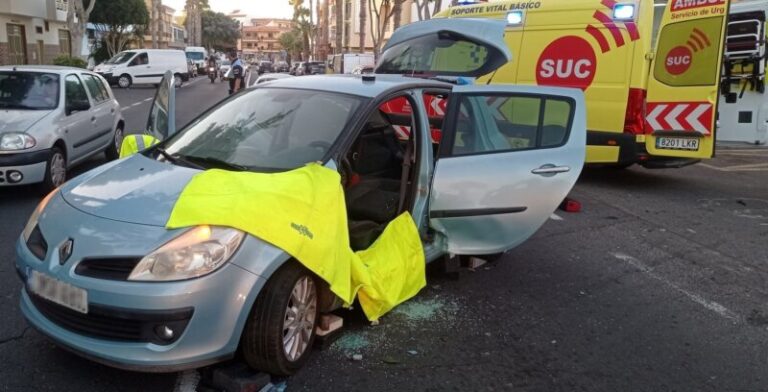 Una mujer herida en un accidente de tráfico en la TF-643