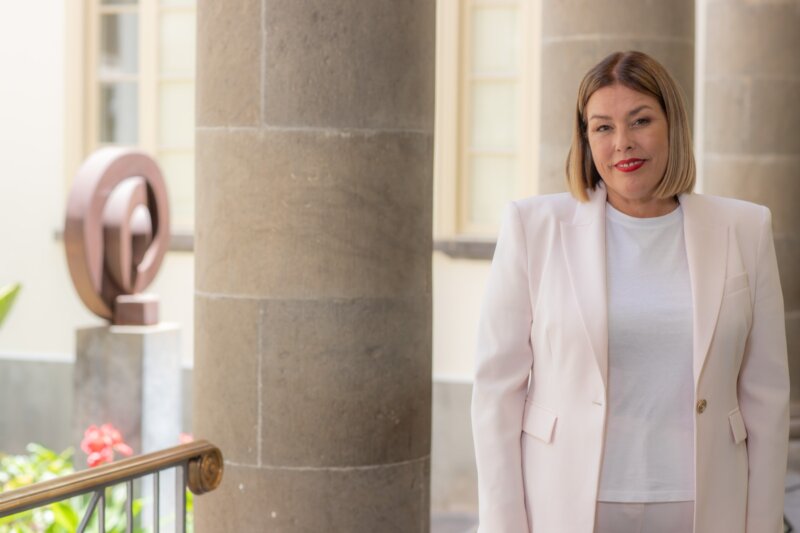 La presidenta del Parlamento de Canarias, Astrid Pérez 