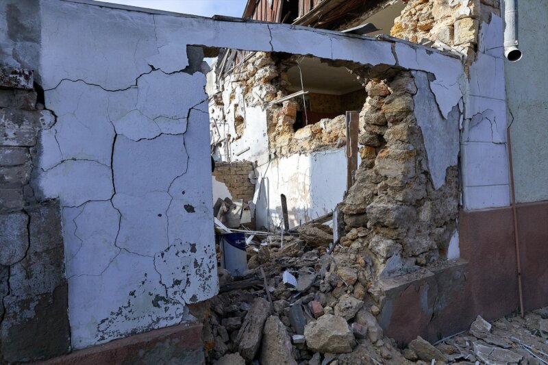 Edificio en Jersón destruido tras un ataque ruso / Europa Press