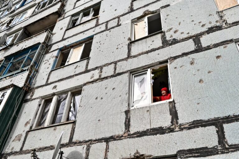 Muere una persona y seis resultan heridas en ataques de Rusia contra localidades en la provincia de Zaporiyia