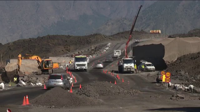 La Palma abrirá la carretera entre La Laguna y Las Norias tras la erupción