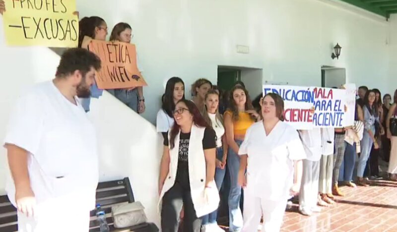 Los alumnos del grado de Enfermería impartido en Lanzarote por la ULPGC denuncian la falta de profesores a escasas semanas de comenzar sus prácticas