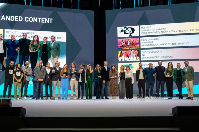 Jéssica de León y el equipo deTurismo de Islas Canarias recogen en Madrid la Plata a la Mejor Acción en Branded Content y el Bronce a la Mejor Campaña Internacional en los Premios Eficacia, donde la empresa pública superó aanunciantes tan relevantes como Samsung, Heineken, ING o Seat