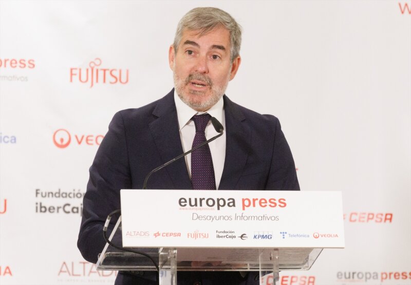 El presidente del Gobierno de Canarias, Fernando Clavijo, durante un desayuno informativo de Europa Press