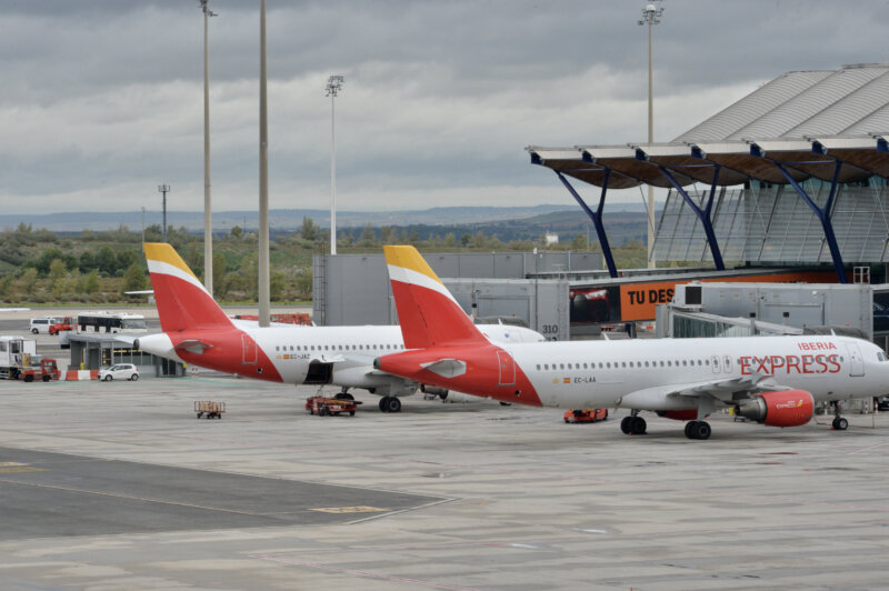 Iberia Express ofrecerá 320 vuelos semanales con Canarias