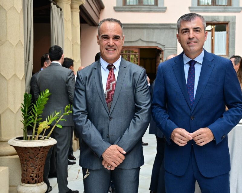 Manuel Domínguez (d) y José Ramón Barrera (i). Imagen Vicepresidencia del Gobierno de Canarias