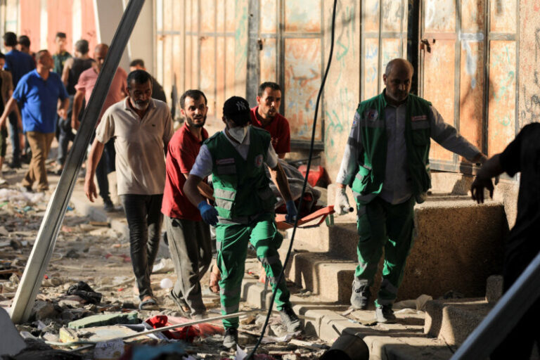 Nuevo bombardeo de Israel contra el campamento de refugiados de Yabalia en Gaza