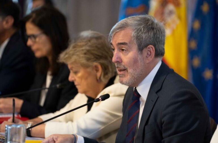 El presidente de Canarias mantiene reuniones en Bruselas sobre migración y la tasa verde