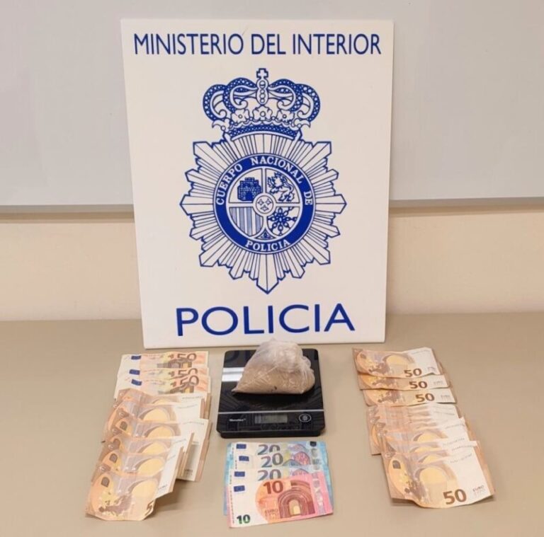Detenida una pareja por vender heroína desde su domicilio en Puerto del Rosario