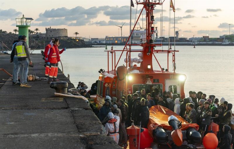 Rescatan tres pateras con 135 migrantes a bordo en Lanzarote
