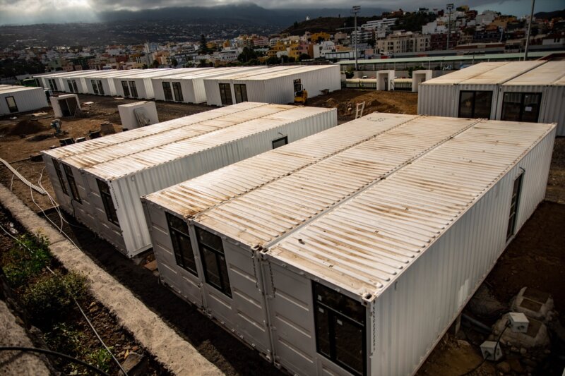 Detectan desperfectos en las casas-contenedor de La Palma