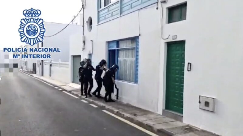 detenidos por venta de drogas en lanzarote policía nacional