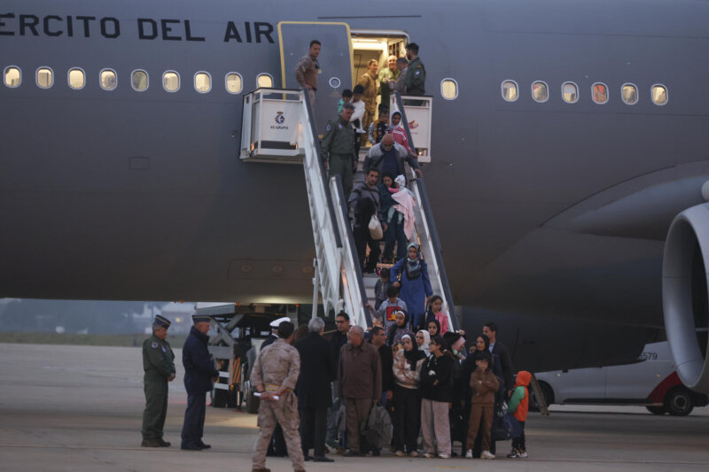 Llegan a Madrid los 139 españoles evacuados de Gaza