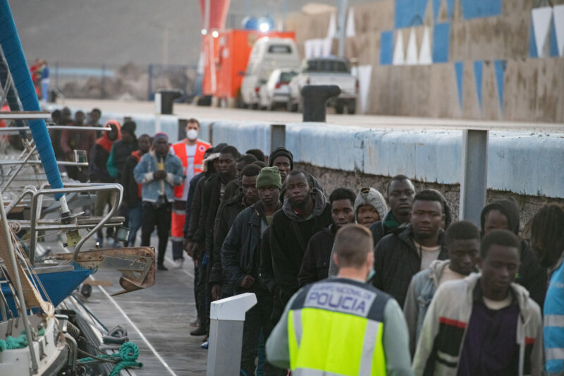 Rescatan dos pateras con 169 migrantes durante la madrugada