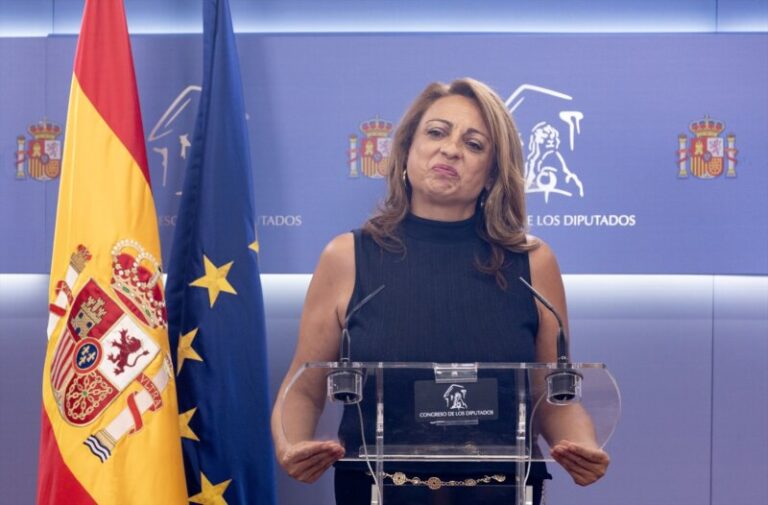 Coalición Canaria mantiene su postura de abstenerse en la investidura de Pedro Sánchez