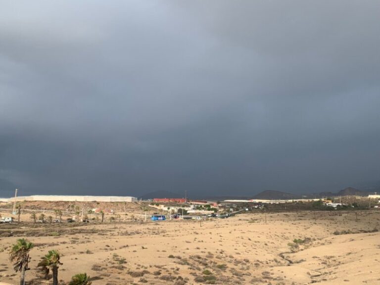 El frente que ha visitado Canarias ha dejado más de 120 litros en La Palma
