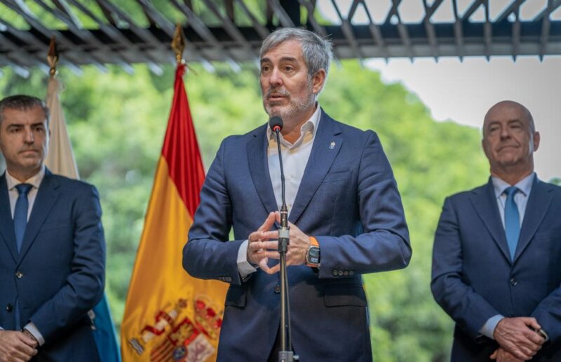 Fernando Clavijo, presidente de Canarias en el centro de la imagen / Gobierno de Canarias