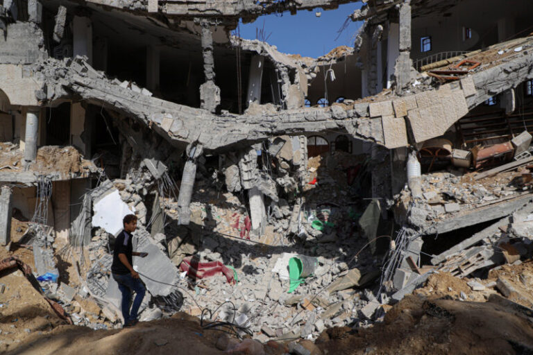 Israel ataca durante las últimas 24 horas “casi 200 objetivos terroristas” en su ofensiva contra Gaza