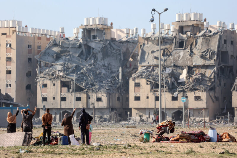Según el Ministerio de Sanidad de Gaza, también controlado por Hamás, los bombardeos israelíes han costado las vidas de 15.207 palestinos
