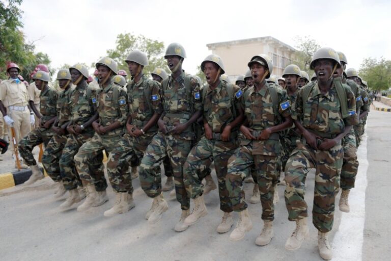 Las fuerzas de seguridad matan a 130 presuntos miembros de Al Shabaab en nuevas operaciones en Somalia