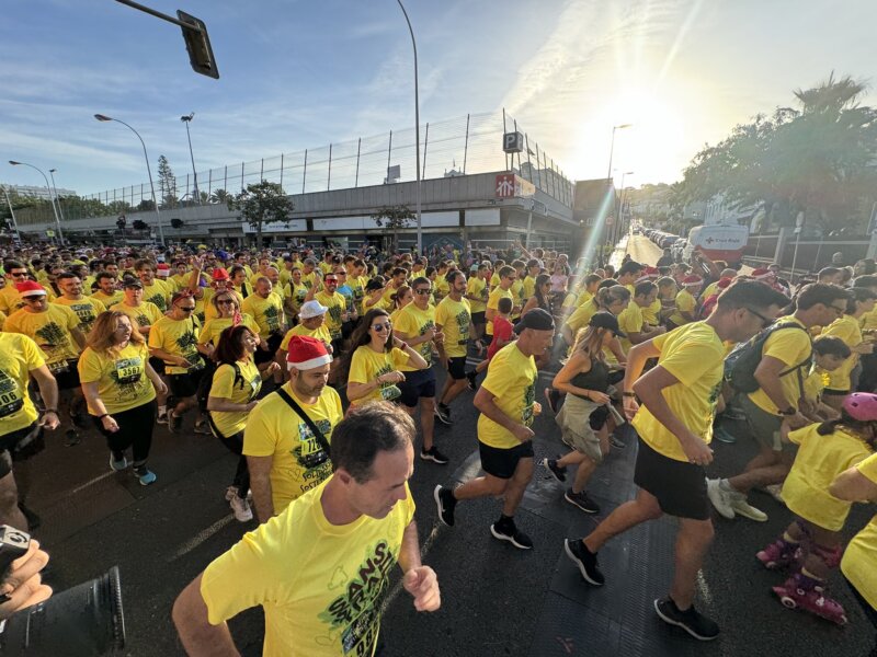 Miles de personas participan en las carreras de San Silvestre 2023 en Canarias
