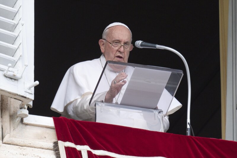 El papa Francisco estudia viajar a Canarias