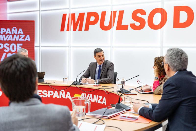 PSOE y Junts tratarán la cesión migratoria con una línea roja marcada por sus aliados
