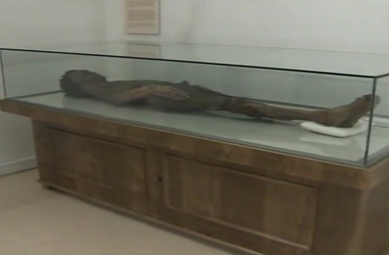 La momia guanche del Museo Arqueológico de Madrid podría volver a Canarias