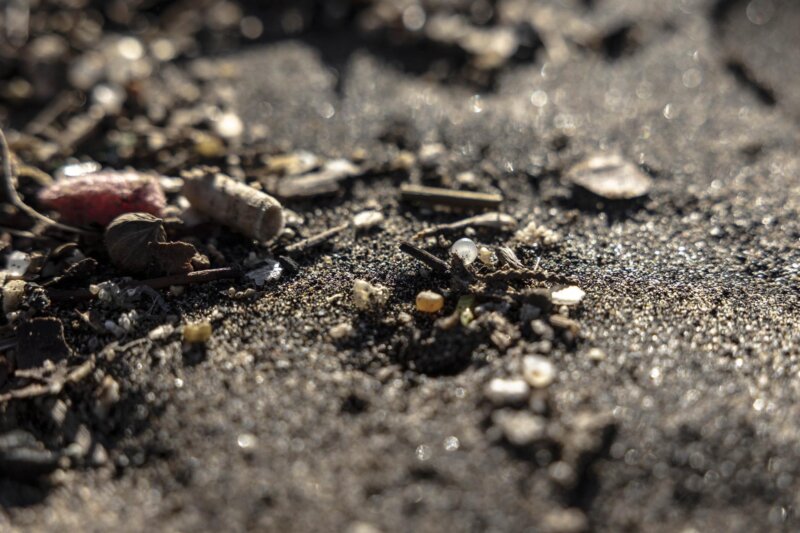 El 6% de los microplásticos que llegan a Canarias son pellets