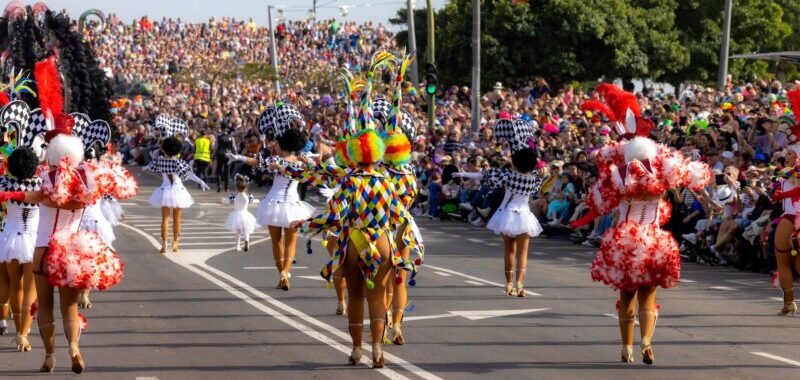 Comienza la cuenta atrás para el carnaval en la calle de Santa Cruz de Tenerife. (Archivo) Coso Apoteosis del Carnaval de Santa Cruz de Tenerife. Imagen I Love Santa Cruz.