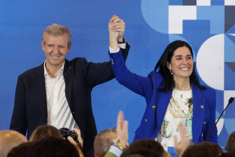El PP celebra la victoria obtenida en Galicia frente al PSOE