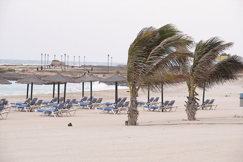 Prealerta por viento y fenómenos costeros en Canarias a partir de las 21:00 horas