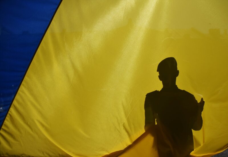 Ucrania, la guerra supera los 10.300 muertos y daños por 450.000 millones en dos años