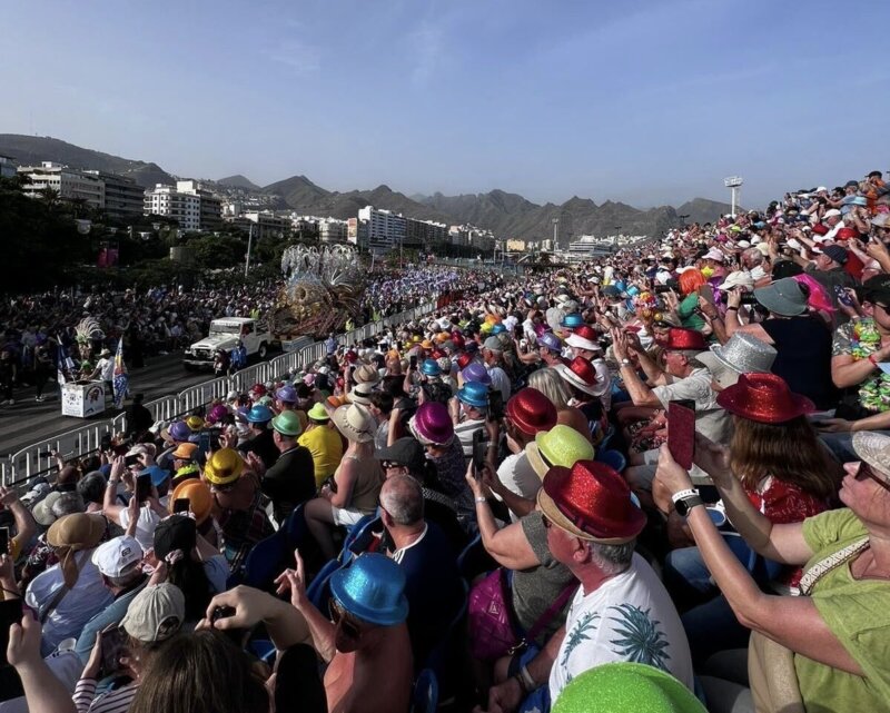 Más de nueve mil asientos se colocaron para que los carnavaleros y turistas disfrutasen del coso de Santa Cruz de Tenerife 2024 / Ayuntamiento de Santa Cruz de Tenerife